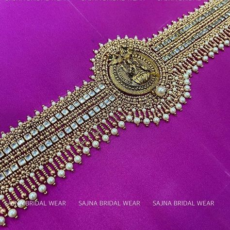 Belt Aari Design, Simple Aari Hip Belt Design, Aari Work Hip Belt Designs Simple, Hip Belt Designs Aari Work, Hipbelt Aari Work, Vanki Blouse Design, Hip Belt Aari Work, Vangi Design Blouse Aari Work, Aari Belt Design