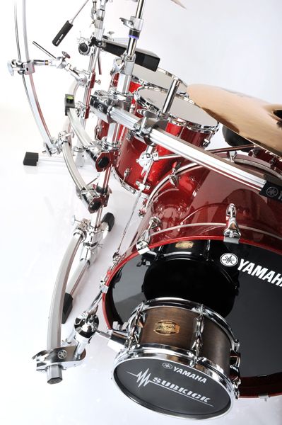 Yamaha HexRack and Subkick - from Yamaha Paragon website Yamaha Drum Sets, Drums Artwork, Yamaha Acoustic Guitar, Yamaha Drums, Drum Sets, Drum Lessons, Acoustic Drum, Electronic Drums, Percussion Instruments