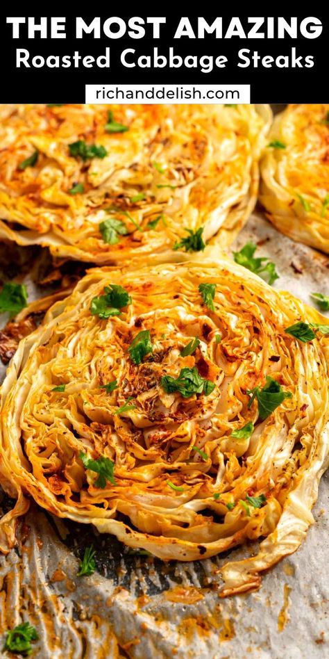 These roasted cabbage steaks are a quick and delicious side dish made by slicing cabbage into slices, topping it with olive oil and spices, and baking it to a perfect golden brown. Fresh Veggie Recipes, Garlic Cabbage, Cabbage Steaks Recipe, Roasted Cabbage Steaks, Buttered Cabbage, Baked Cabbage, Cabbage Steaks, Crispy Garlic, Healthy Vegetarian Dinner