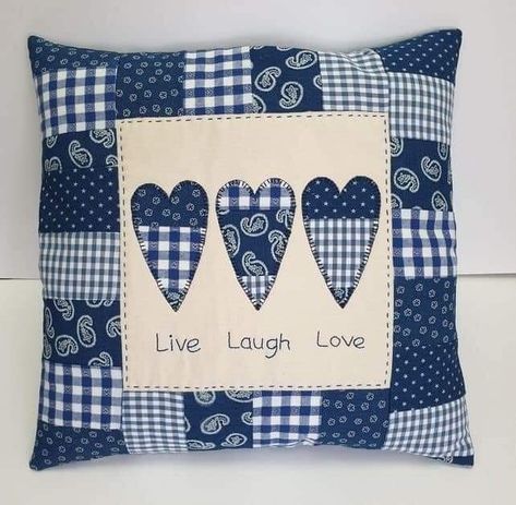 Sewing Terms, Patchwork Diy, Applique Cushions, Cushion Cover Pattern, Heart Applique, Sewing Cushions, Applique Pillows, Quilt Square Patterns, Simple Sewing