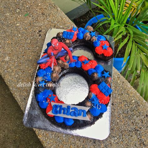 Spider Man Number Cake, Spiderman Number Cake, Number Cake For Boys, Avengers Birthday Party Decorations, Kawaii Desserts, Letter Cakes, Number Birthday Cakes, Mexican Birthday Parties, Boys 1st Birthday Party Ideas