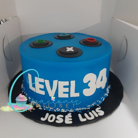 Gamer Cakes Birthdays, Gaming Cake Ideas For Men, Gamers Cake Ideas, Gaming Cakes For Men, Gamer Cupcake Cake, Gamer Birthday Cake Ideas, Gamer Cakes For Boys, Cake Gamer Birthday, Video Game Birthday Party Cake