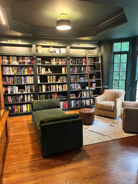 Built in libraries and shelving Built In Library Wall, Built In Library, Library Rooms, Bookshelf Room, Home Library Rooms, Built In Shelves Living Room, Library Bookcase, Library Room, Library Shelves