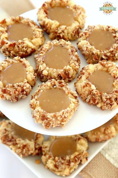 Caramel Thumbprint Cookies, Banana Cookie, Easy Holiday Cookies, Caramel Shortbread, Thumbprint Cookies Recipe, Paula Deen Recipes, Caramel Bits, Holiday Cookie Exchange, Caramel Brownies