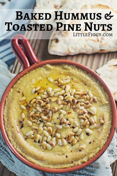 Baked Hummus, Healthy Recipes Crockpot, Recipes Potato, Easy To Make Snacks, Salsa Recipes, Food Bread, Dinner Recipes Healthy, Appetizers Recipes, Toasted Pine Nuts