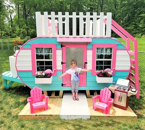 Pallets Designs - kids campervan playhouse Camper Playhouse, Playset Plans, Playhouse Plan, Playhouse Plans, Diy Playhouse, Backyard Playhouse, Backyard Play, Playroom Ideas, Backyard Playground