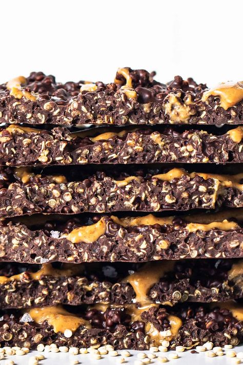 Chocolate Quinoa Crisps - Fit Foodie Finds Chocolate Quinoa Crisps, Quinoa Dessert Recipes, Quinoa Crisps, Quinoa Desserts, Quinoa Snacks, Quinoa Cookies, Gummy Snacks, Chocolate Quinoa, Desserts With Chocolate Chips