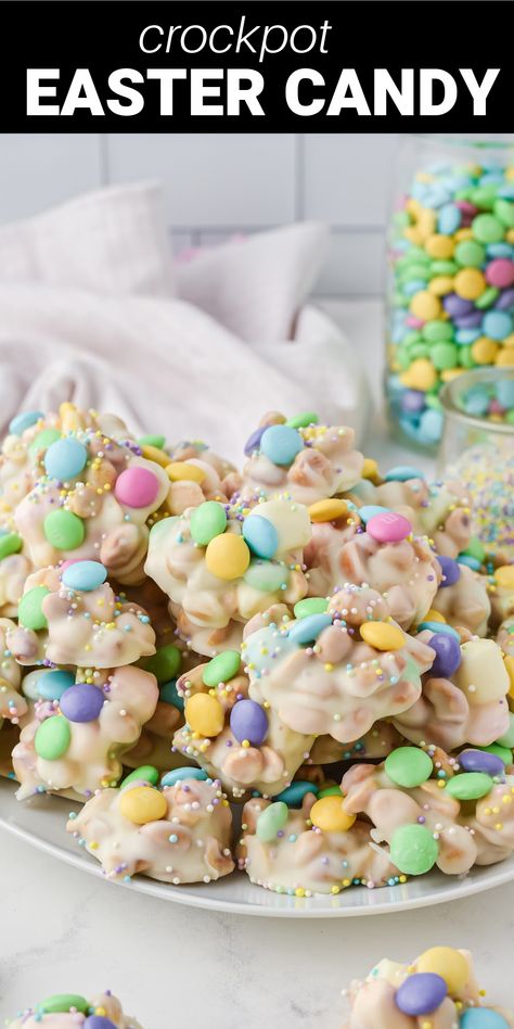 Crockpot Easter Cluster Candy, Easter Peanut Clusters, Easter Cracker Candy, Simple Easter Dessert Recipes, Easter Crockpot Candy, Easter Crockpot Recipes, Easter Candy Ideas, Easter Bark Candy, Slow Cooker Candy Recipes