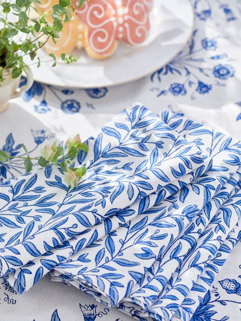 Cottage Style: A Flower Pattern In Blue And White | Saffron Marigold Indian Table Decor, Rustic Arbor, Indian Curtains, Blue Bedspread, Indian Table, English Garden Design, Lemon Theme, English Gardens, Italian Decor