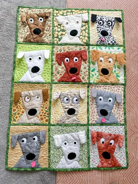 Dog Daze Quilt Pattern, Dog Quilt Patterns Free, Dog Applique Patterns, Quilt Modernen, Quilting Designs Patterns, Dog Quilts, Kids Quilts, Childrens Quilts, Applique Quilt Patterns