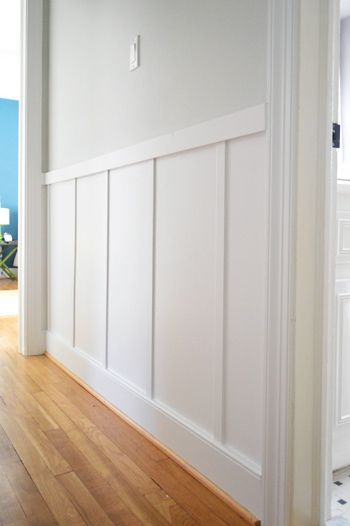 Trim Board And Batten Hallway, Lambriseringen Gang, Young House, Young House Love, Board And Batten, Wainscoting, Diy Home Improvement, 인테리어 디자인, Home Renovation