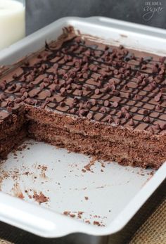 Icebox Cake Recipes, Decadent Chocolate Desserts, Chilled Desserts, Dessert Simple, Chocolate Graham Crackers, Decadent Chocolate Cake, Chocolate Mousse Cake, Icebox Cake, Fudge Cake