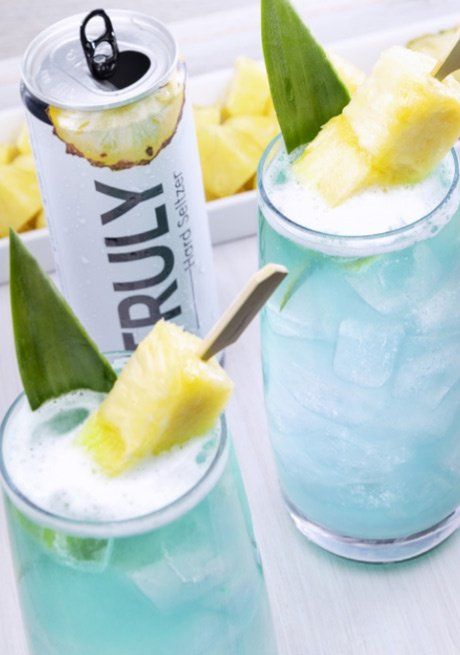 Truly Cocktails, Seltzer Cocktails, Spiked Seltzer, Coctails Recipes, Perfect Summer Day, Happy Drink, Summertime Drinks, Boozy Drinks, Keto Drink