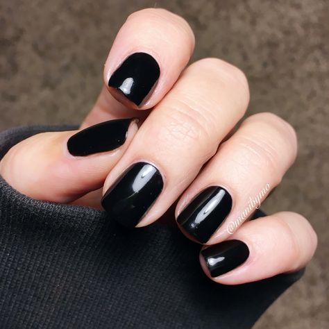 Black Nailpolish Aesthetic, Black Nail Polish Men, Wanda Maximoff Nails, Black Nail Aesthetic, Wanda Nails, Black Fingernails, Cairo Sweet, Movie Clothes, Vampire Oc