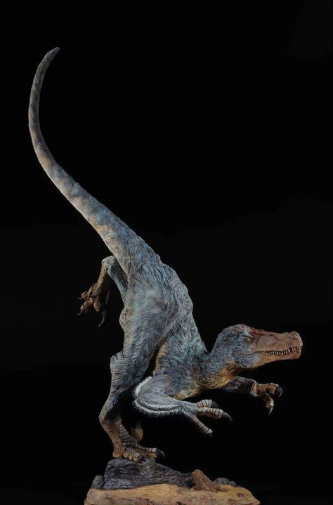 Dinosaur Sculpture, Real Dinosaur, Dinosaur Images, Dinosaurs Figures, Paleo Art, Alien Planet, Dinosaur Art, Prehistoric Creatures, Prehistoric Animals