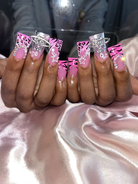 #nails #pinknails #ducknails #y2knails #y2kaesthetic #animalprintnails #charmnails #taperedsquarenails #prettynailsbytasha #frenchnails Duck Nails 2000s, Y2k Nails Duck, 2000s Nails Trends, Zebra And Leopard Nails, 2000s Duck Nails, Zebra Nails Acrylic, Cheetah Print Duck Nails, Duck Nail Designs Y2k, Pink Leopard Print Nails