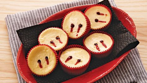 If your Victorian Halloween Tea leans more towards "An Interview with the Vampire" feel, these cheesecakes dripping with raspberry preserves are perfect done in mini cupcake size. Vampire Party, Halloween Sweets, Cheesecake Bites, Mini Cheesecakes, Halloween Desserts, Halloween Snacks, Bakery Recipes, Baking Cups, Halloween Recipes