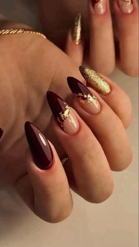 Gold Nails Prom, Maroon Nail Art, Maroon Nail Designs, Prom Nails Red, Red And Gold Nails, Gold Acrylic Nails, Dark Red Nails, Maroon Nails, Gold Nail Designs