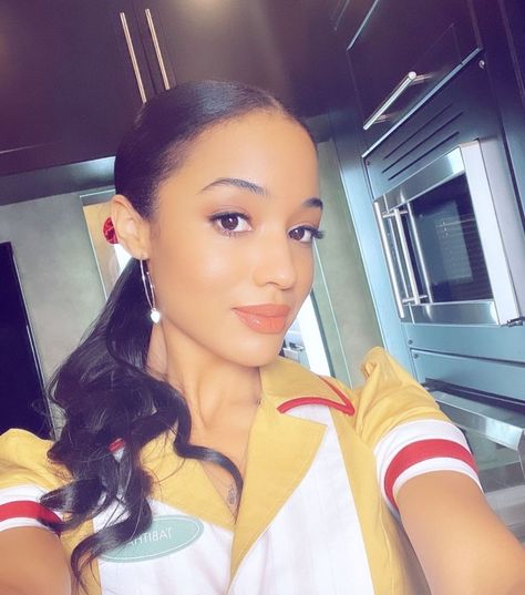 Erinn Westbrook, Riverdale Cast, Riverdale, It Cast, Celebrities