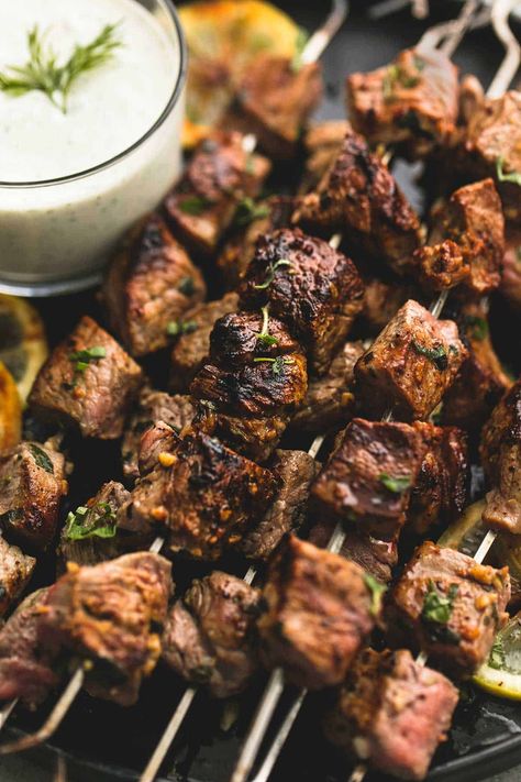 Beef Souvlaki Recipe, Greek Beef Recipes, Beef Souvlaki, Recipe With Yogurt, Beef Kabob Marinade, Beef Kebab, Beef Kabob Recipes, Souvlaki Recipe, Simple Marinade