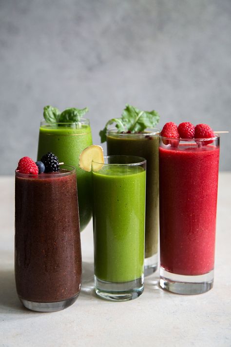 5 Fruit and Veggie Smoothies: A refreshing and energizing smoothie for each day of the work week! Using a mixture of frozen fruits and fresh greens Energizing Smoothies, Veggie Smoothies, Healthy Smoothie Recipes, Smoothie Prep, Turkey Recipes Thanksgiving, Avocado Smoothie, Good Smoothies, Healthy Smoothie, Breakfast Smoothies