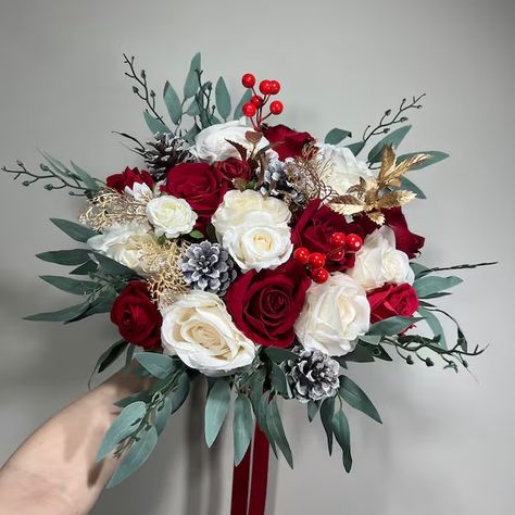 Winter Wedding Bouquet - Etsy Canada Winter Wedding Bouquet With Pinecones, Christmas Wedding Floral Arrangements, Rustic Christmas Wedding Bouquet, Christmas Flowers Wedding, Micro Christmas Wedding, Christmas Wedding Flowers Bouquets, Burgundy Christmas Wedding, Christmas Wedding Bridal Party, Christmas Wedding Groom