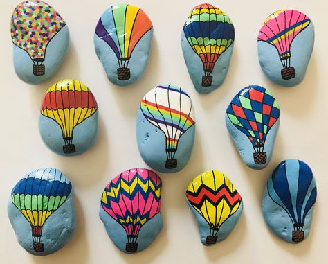 Hot Air Balloon Painted Rocks, Hot Air Balloon Rock Painting, Balloon Painting, Painted Rocks Diy, Paint Rock, Rock Painting Designs, Pebble Painting, Rock Painting Art, Hot Air