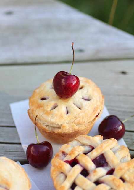 Muffin Tin Recipes Breakfast, Cherry Pie Cupcakes, Muffin Tin Desserts, Mini Fruit Pies, Muffin Pan Recipes, Mini Cherry Pies, Cherry Pies, Muffin Tin Recipes, Mini Pies