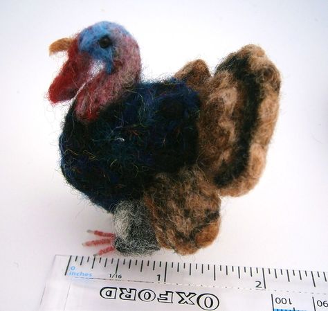 Wool Felting Animals, Felted Figures, Felting Animals, Tom Turkey, Wool Felting, Needle Felting Projects, Hive Mind, Needle Felt, World Best Photos