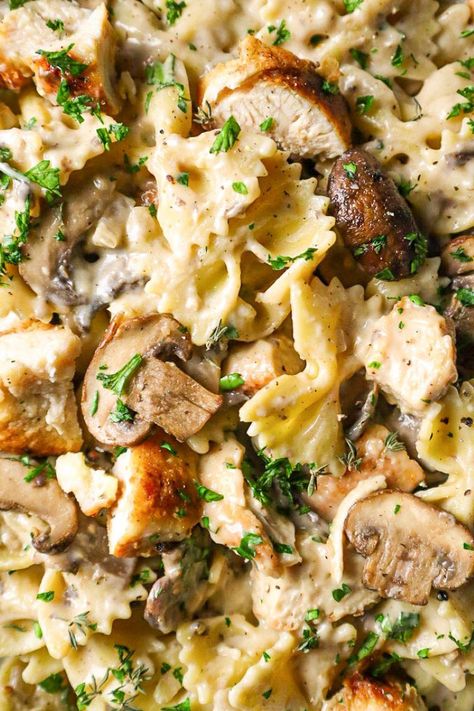 Creamy Mushroom Chicken Pasta - Must Love Garlic Mushroom Pasta Easy, Creamy Chicken Mushroom Pasta, Bow Tie Pasta Recipe, Chicken Mushroom Pasta, Creamy Mushroom Chicken, Creamy Garlic Mushrooms, Mushroom Recipes Pasta, Chicken Mushroom Recipes, Creamy Mushroom Pasta