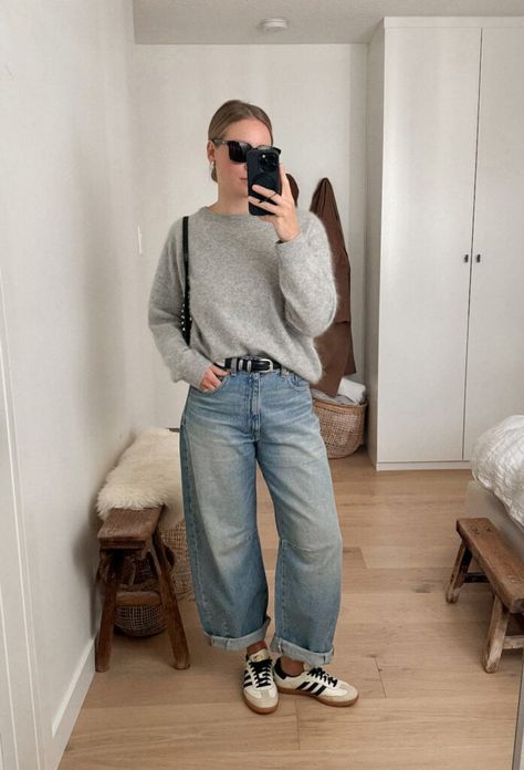 How To Wear Baggy Jeans & Not Look Frumpy in 2024 Barrel Jean Outfits Fall, Fall Barrel Jean Outfits, Barrel Leg Jeans Outfit Winter, Barrel Jeans Outfit Fall 2024, Baggy Mom Jeans Outfit, How To Style Barrel Jeans, Barrel Leg Jeans Outfit, Jeans Outfit Sneakers, Baggy Jeans Outfit Winter