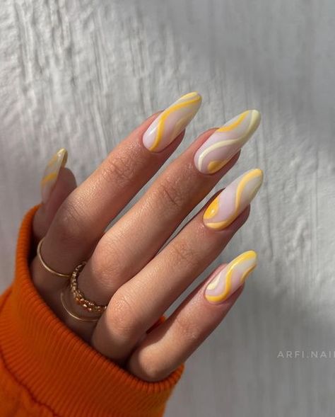 Mani Ideas, Yellow Nail Art, Yellow Nails Design, Pretty Nail Colors, Tree Nails, Nail Art For Beginners, Minimal Nails, Nails Colors, Spring Ideas