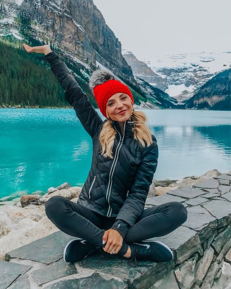 banff travel guide Banff Travel, Wander Outfit, Dani Austin, Lake Louise Canada, Climbing Outfit Woman, Climbing Outfits, Canada Summer, Outfits Sporty, Canada Fashion