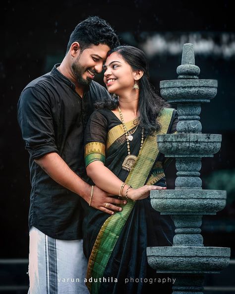 Free Wedding Photoshoot, Black Saree Couple Photoshoot, Kerala Images, Bride Groom Photoshoot, Wedding Couple Pictures, Georgette Saree With Blouse, Kerala Wedding Photography, Groom Photoshoot, Kerala Wedding