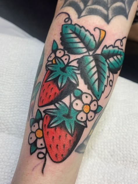 Traditional Strawberries Tattoo, Strawberry Face Tattoo, Strawberry Traditional Tattoo, Strawberry Bush Tattoo, American Traditional Strawberry, American Traditional Strawberry Tattoo, Traditional Strawberry Tattoo, Strawberries Tattoo, Traditional Tattoo Tutorial