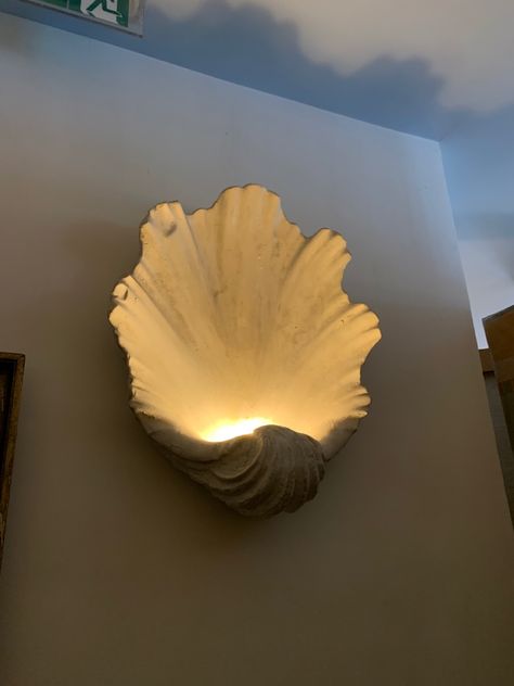 Seashell Concept Interior Design, Shell Room Decor, Seashell Light, Coastal Room, Cement Art, Pinterest Room Decor, Room Deco, Dream Beach, Cute Home Decor