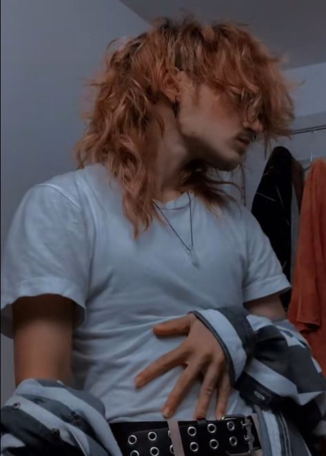 Long Punk Mullet, Long Haired Mullet, Grunge Mens Hair, Alternative Mullet Men, Mullet Transmasc, Ginger Mullet Man, Fluffy Mullet Men, Hot Men Hairstyles, Trans Masc Mullet