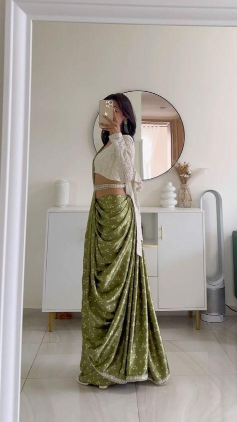 Instagram Isha Borah, Saree Drape, Dresses Traditional, Drape Saree, Indian Dresses Traditional, Saree Trends, Dress Clothes, Indian Wear, Dress Clothes For Women