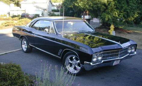 Classic Trucks Vintage, Buick Gsx, Mussel Cars, American Vans, Old American Cars, Buick Models, Classic Cars Chevy, Customised Trucks, Buick Cars