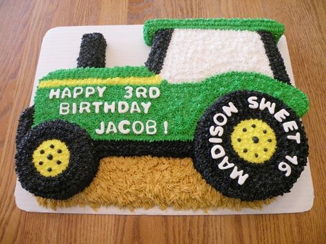 3D Tractor Cake                                                                                                                                                     More Tractor Birthday Cake, Tractor Birthday Cakes, John Deere Birthday Party, 4de Verjaardag, Half Sheet Cake, Tractor Cake, Tractor Birthday Party, Tractors For Kids, Farm Cake