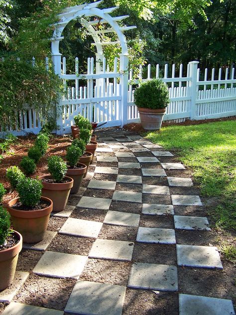 checkerboard w/steppables planted between? Steampunk Garden, Wonderland Landscape, Alice In Wonderland Garden, Wonderland Garden, Backyard Garden Layout, Permaculture Gardening, Small Backyard Gardens, Dekor Diy, Backyard Inspo