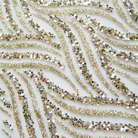 Sparkles Wedding, India Sari, Bordados Tambour, Couture Beading, Haute Couture Embroidery, Tambour Beading, Hand Beaded Embroidery, Pearl Embroidery, Sequins Fabric