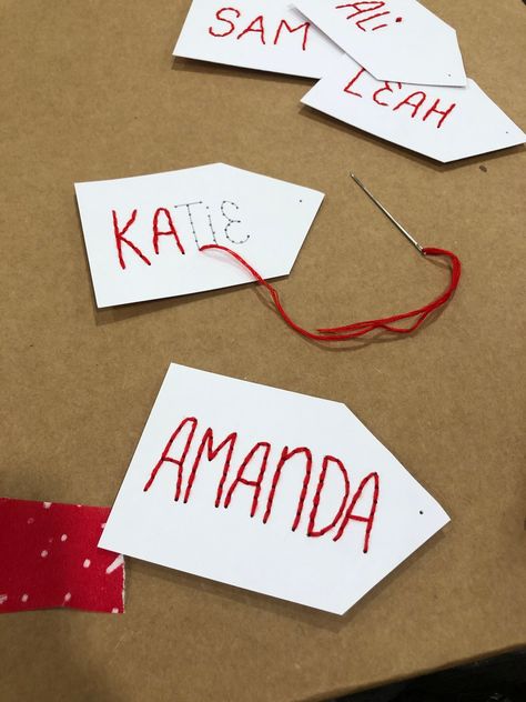 Easy holiday DIY to create your own hand embroidered gift tags that are sure to wow your friends and family. Minimalist Christmas Card Diy, Embroidered Gift Tags, Easy Holiday Diy, Hand Embroidered Gifts, Diy Christmas Tags, Minimalist Christmas Card, Embroidered Gifts, 2024 Christmas, Diy Tags