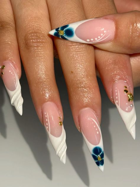 Stiletto Nails Spring, Blooming Gel Designs, Dominican Nails, Sea Nails, Kutek Disney, Unghie Sfumate, Her Nails, Classy Acrylic Nails, Long Square Acrylic Nails