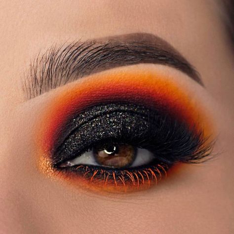 Pumpkin Eye Makeup, Pumpkin Makeup Ideas, Eye Makeup Halloween, Brow Hacks, Pumpkin Makeup, Pumpkin Vibes, Pumpkin Eyes, The Vintage Cosmetic Company, Dance Makeup