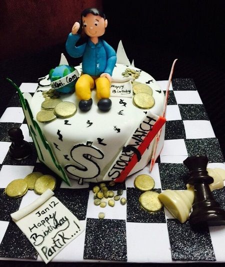 Business Man Cake Ideas, Business Man Cake, Birthday Cake Designs For Men, Cake Designs For Men, Best Birthday Cake Designs, Latest Birthday Cake, Cars Cake Design, Beer Mug Cake, Birthday Cake Designs