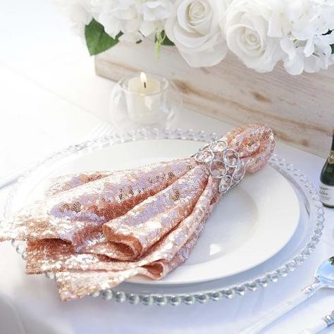 Rose Gold Wedding Theme, Mothers Day Decorations, Wedding Dinner Napkins, Plate Setting, Party Restaurant, Restaurant Dinner, Lunch Table, Dinner Party Decorations, Sequin Table