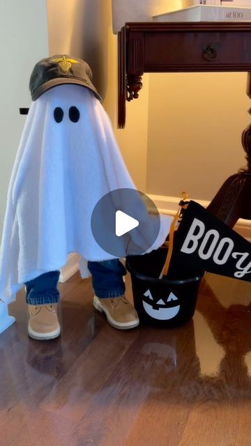 Halloween Decorations Ideas For Kids, Ghost Pool Noodle, Pool Noodle Scarecrow, Halloween Idea For Kids, Scarecrow Ideas Diy, Ghost With Pool Noodle, Halloween Decorations With Pool Noodles, Ghost Trunk Or Treat Ideas For Cars, Dollar Store Ghost Diy