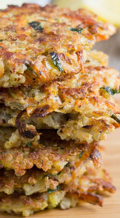 Leftover Cooked Quinoa Recipes, Quinoa Ideas, Quinoa Fritters, Leftover Quinoa, Quinoa Snacks, Quinoa Patties, Quinoa Recipes Easy, Veggie Fritters, Quinoa Recipes Healthy