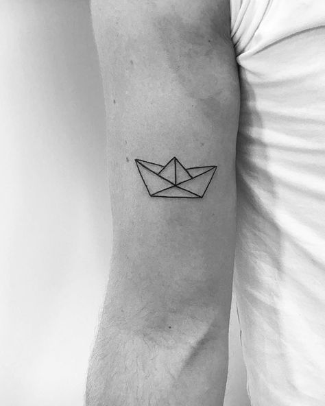 Origami Dog, Boat Tattoo, Origami Tattoo, Crane Tattoo, Amsterdam Tattoo, Geometric Origami, Origami Boat, Pisces Tattoos, Full Arm Tattoos